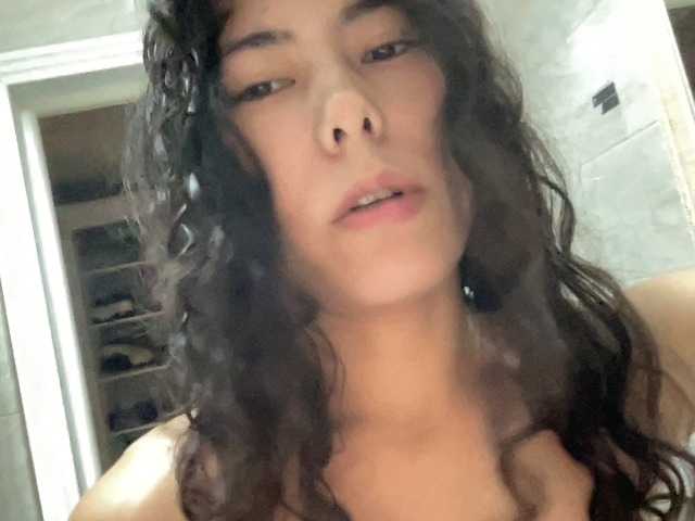 KellyAlvarez live cam on BongaCams