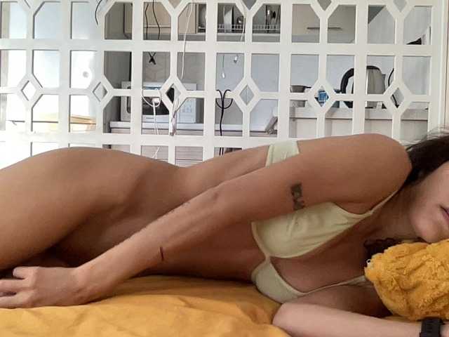 KellyAlvarez