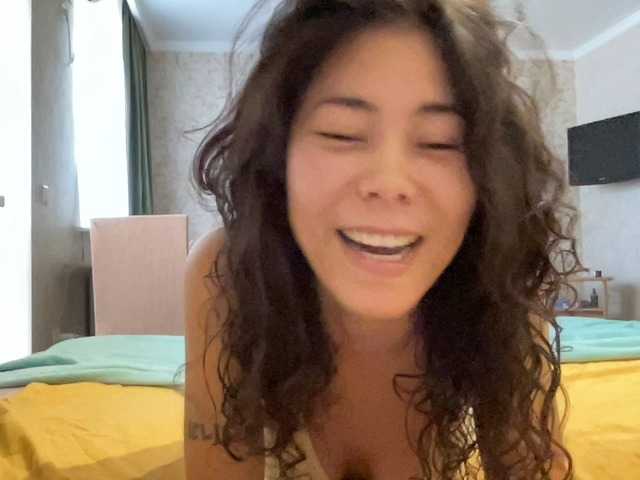 KellyAlvarez