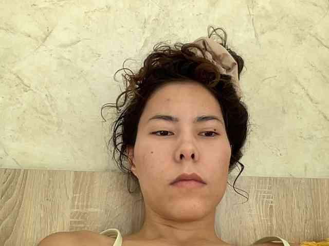 KellyAlvarez webcam