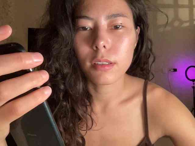 KellyAlvarez webcam
