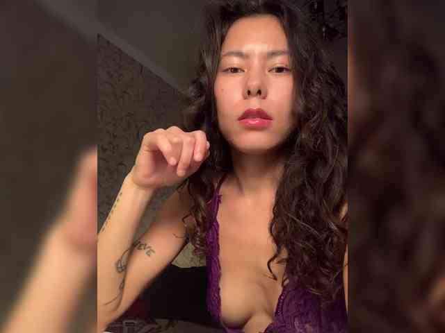 KellyAlvarez webcam