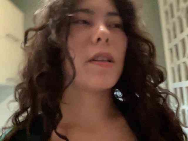 KellyAlvarez