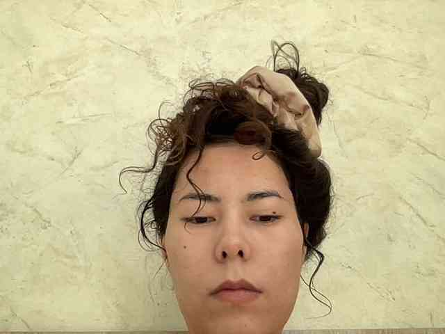 KellyAlvarez webcam