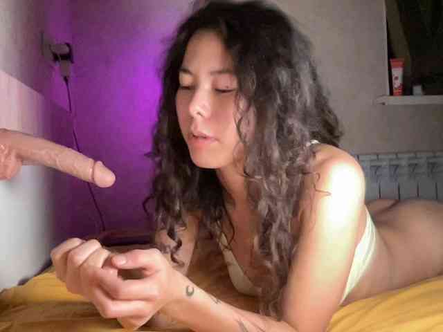 KellyAlvarez
