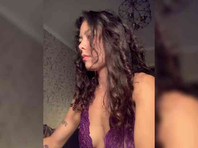 KellyAlvarez