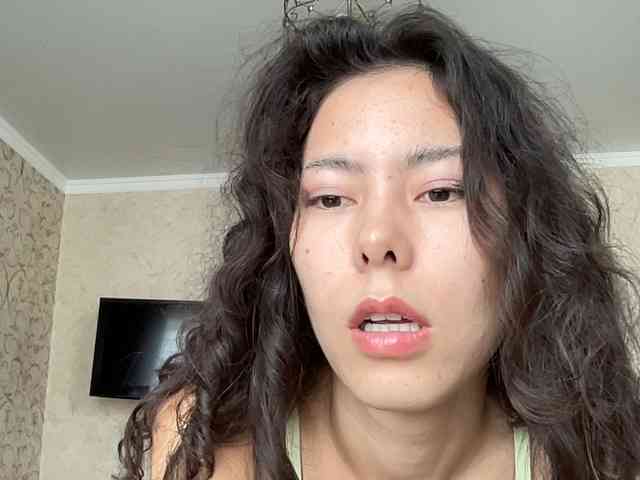 KellyAlvarez KellyAlvarez