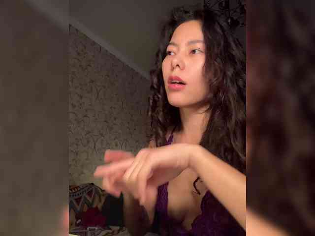 KellyAlvarez webcam