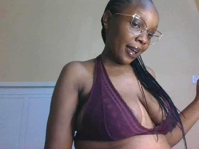 sexy-mommy live cam preview