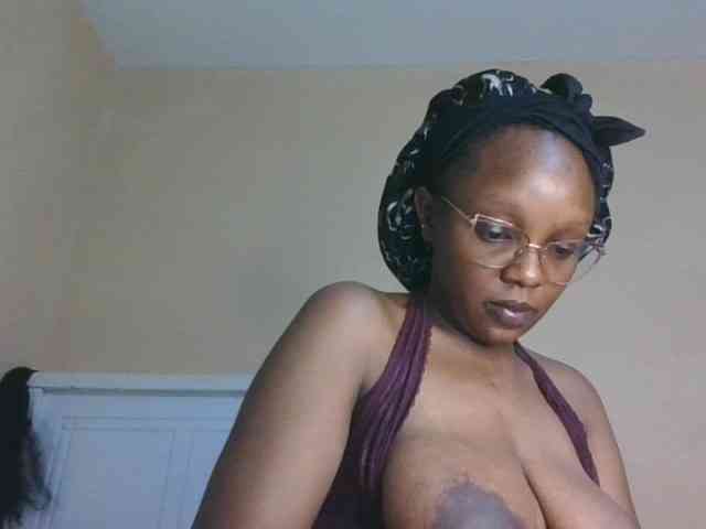 sexy-mommy webcam