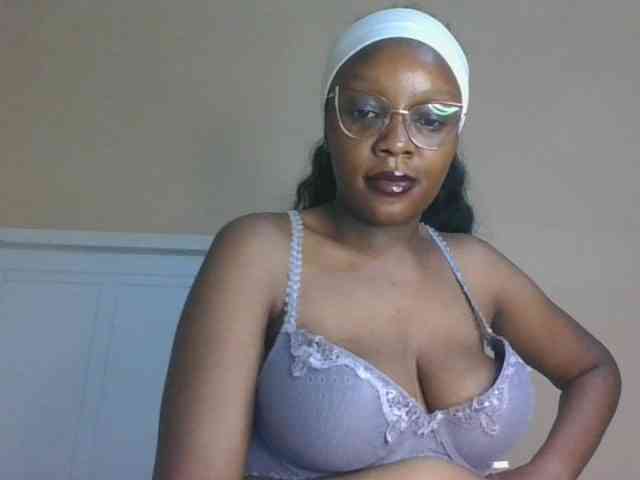 sexy-mommy webcam