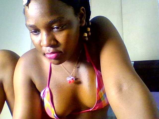 Zuri-sexy live cam on BongaCams