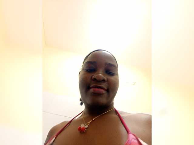 Zuri-sexy