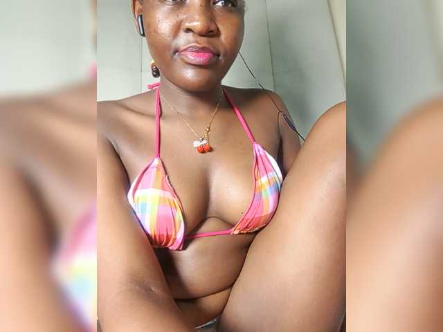 Zuri-sexy