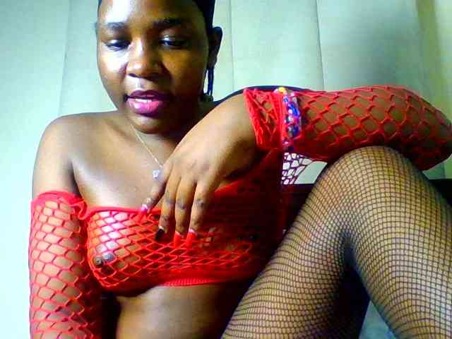 Model: Zuri-sexy