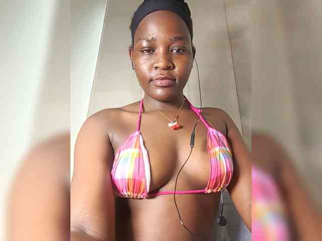 Zuri-sexy