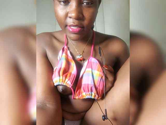 Zuri-sexy