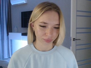 Emily-Hartt Porn Show