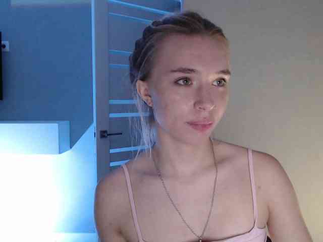 Emily-Hartt webcam