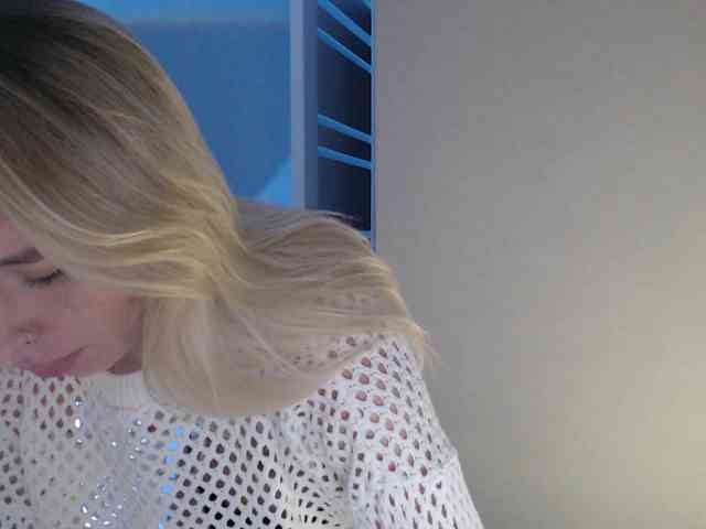 Emily-Hartt webcam