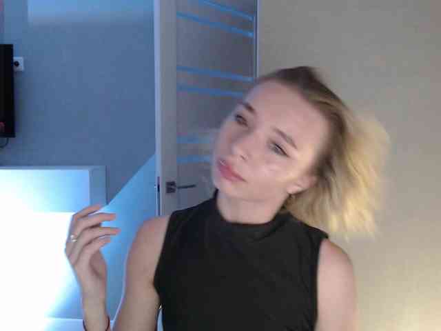 Emily-Hartt webcam