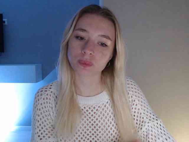 Emily-Hartt webcam