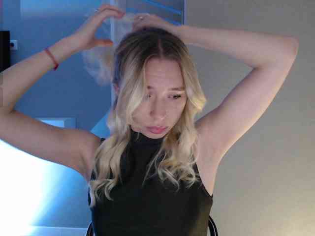 Emily-Hartt webcam