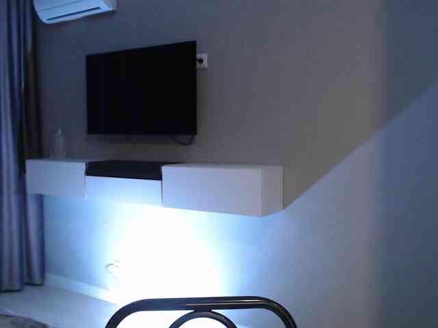 Emily-Hartt webcam