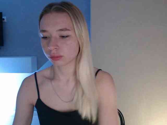 Emily-Hartt webcam