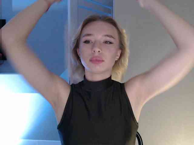 Emily-Hartt webcam
