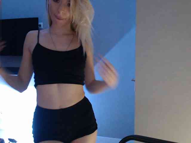 Emily-Hartt webcam