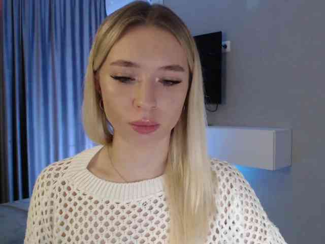 Emily-Hartt webcam