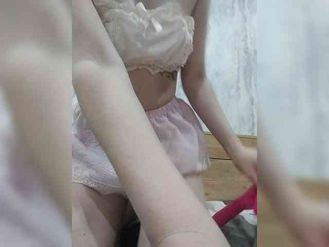 Cruelgirl webcam