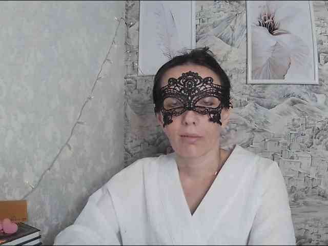 LadyInessa webcam