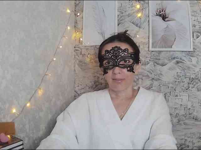 LadyInessa webcam