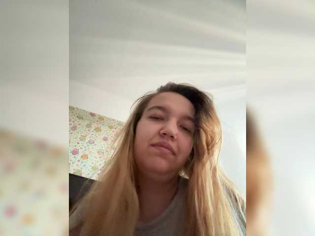 Marinela09 live cam on BongaCams