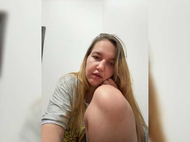 Marinela09 live cam on BongaCams