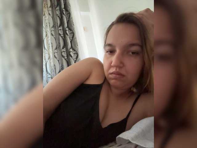 Marinela09 live cam on BongaCams