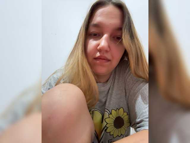 Marinela09 live cam on BongaCams