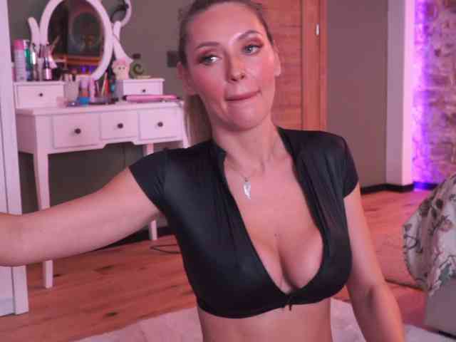 JJoannee