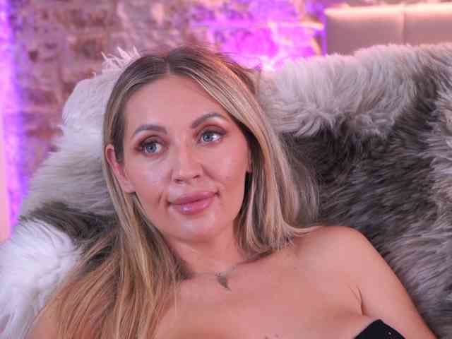 JJoannee