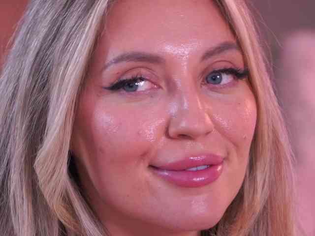 JJoannee