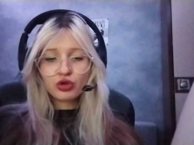 AmieFilipovic live cam on BongaCams