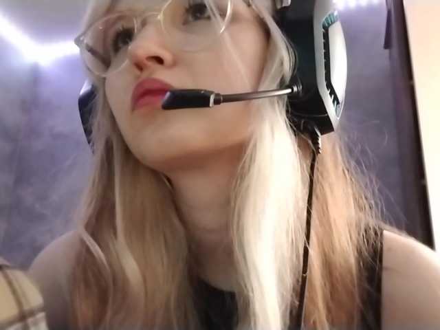 AmieFilipovic live cam on BongaCams