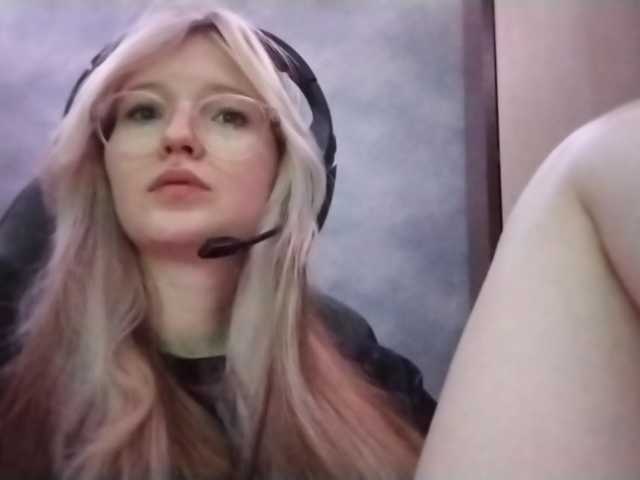 AmieFilipovic live cam on BongaCams