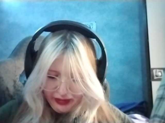 AmieFilipovic live cam on BongaCams