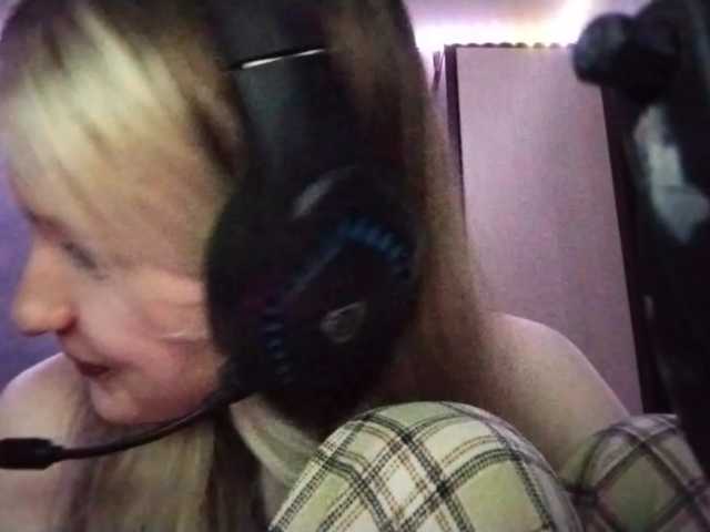 AmieFilipovic live cam on BongaCams