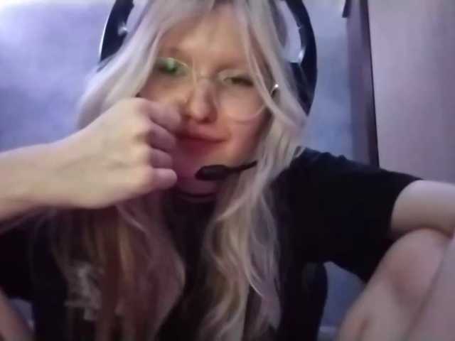 AmieFilipovic live cam on BongaCams