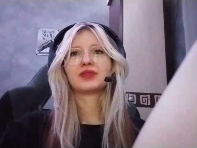 AmieFilipovic live cam on BongaCams