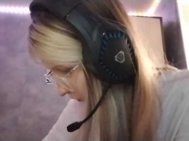 AmieFilipovic live cam on BongaCams